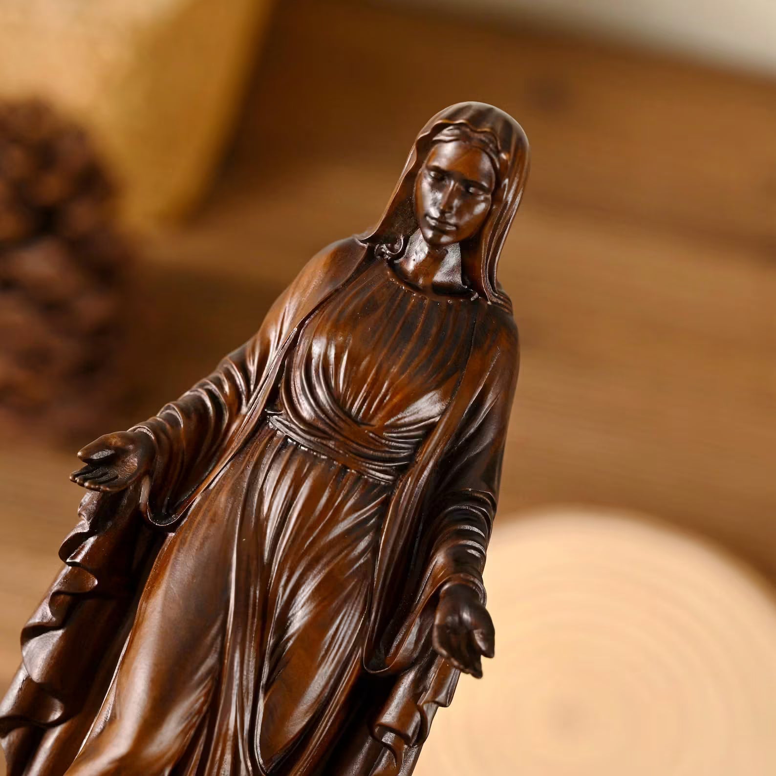 Image of the Virgin Mary in Wood-Viarello