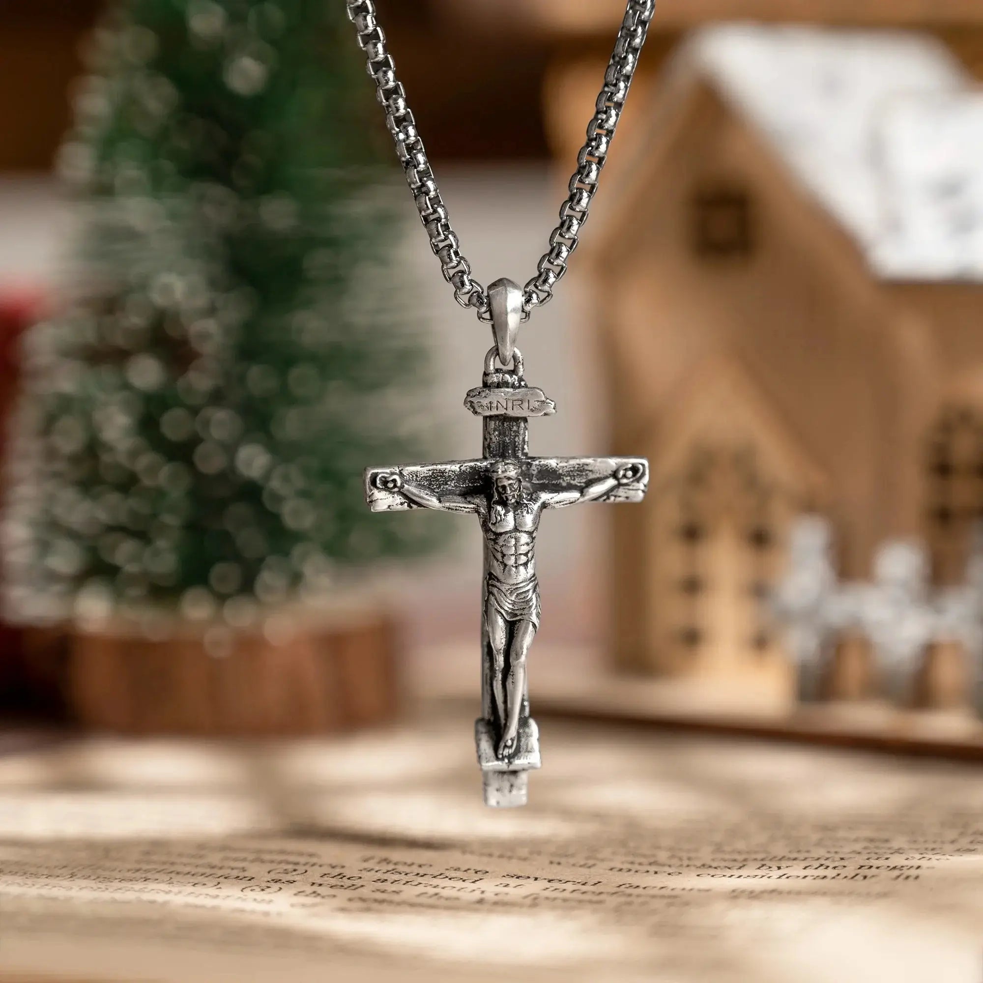 Jesus Christ Crucifix Necklace - The Crucifixion-Viarello
