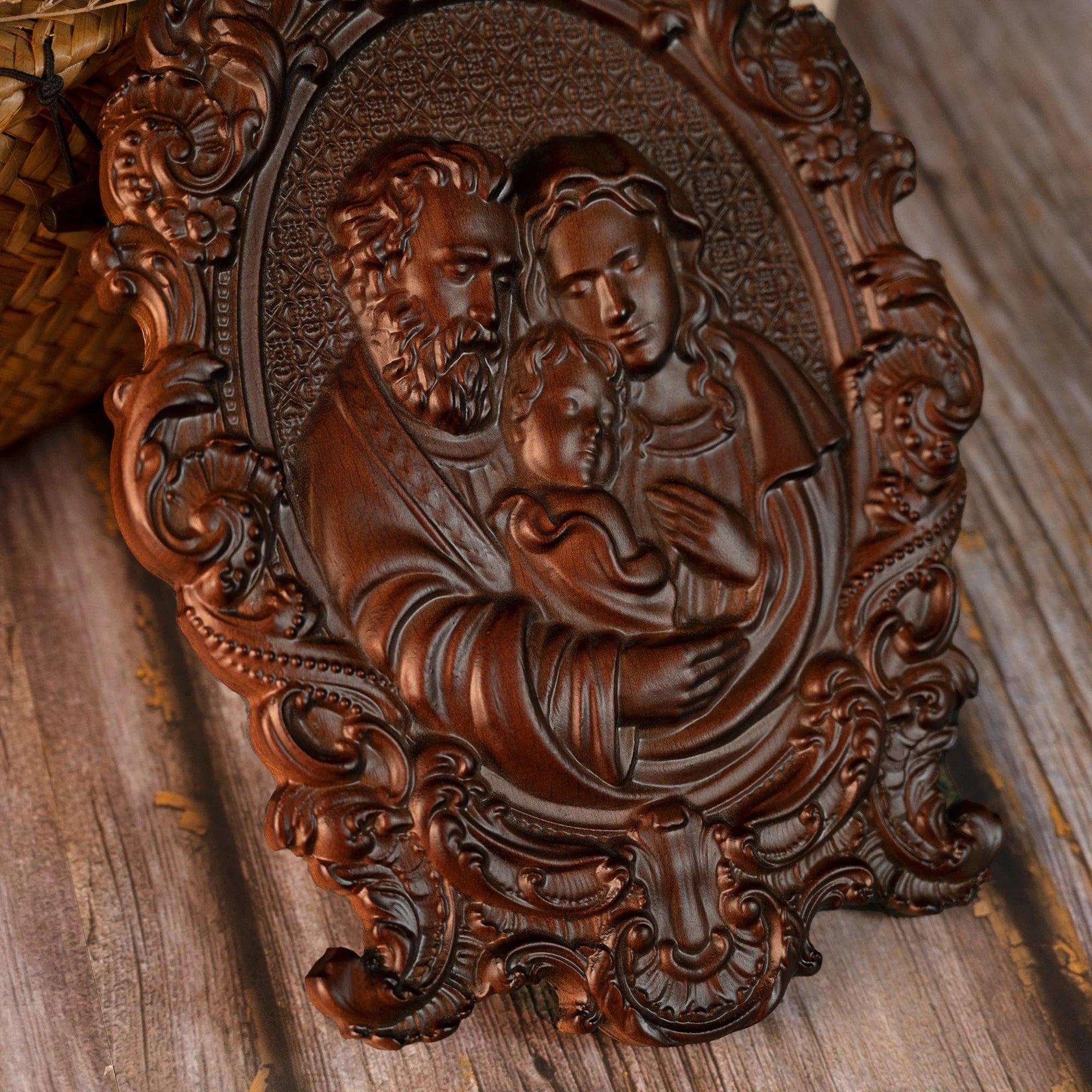 Sacred Family Sculpture in Wood — Painted-Viarello