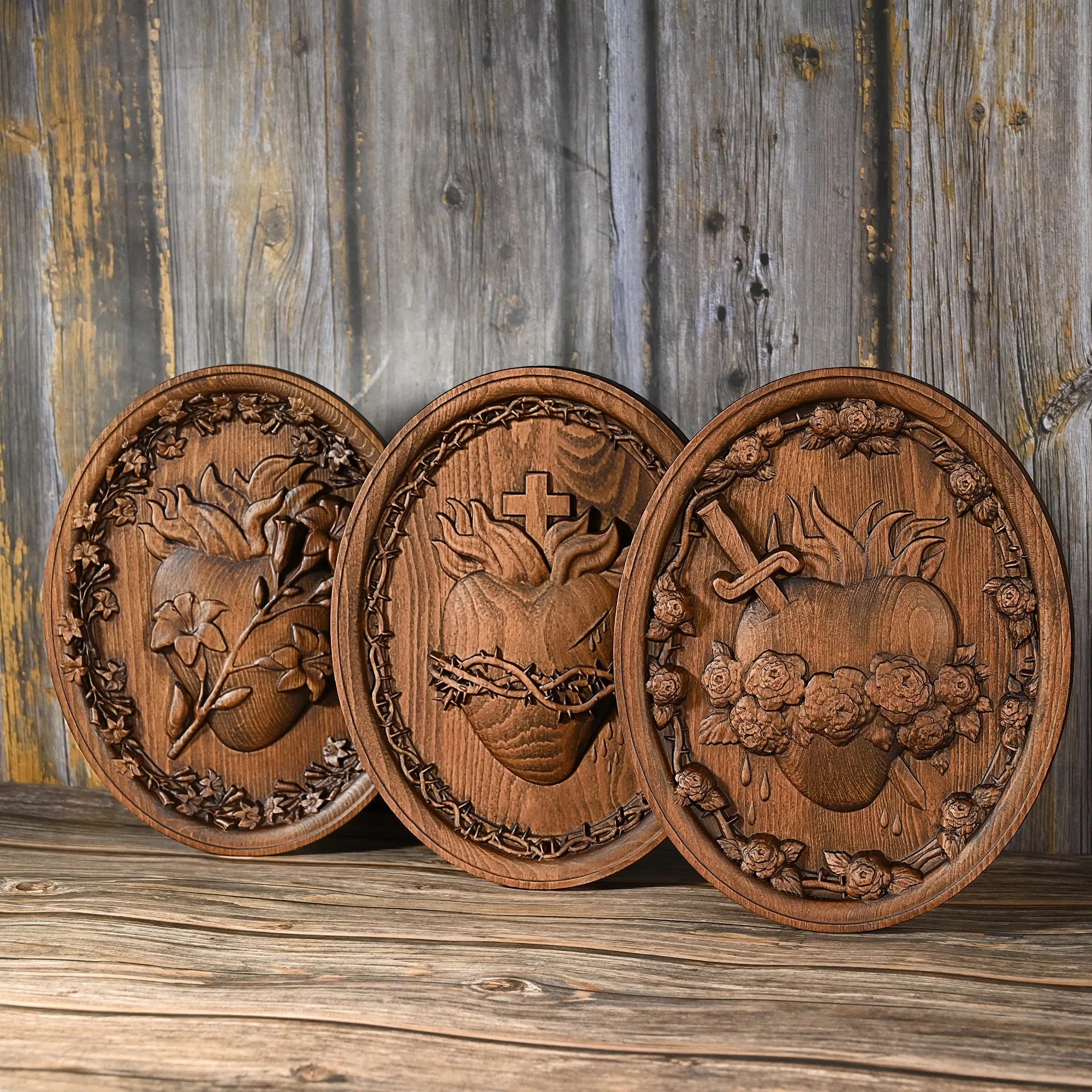 Sacred Hearts Sculptures in Wood-Viarello