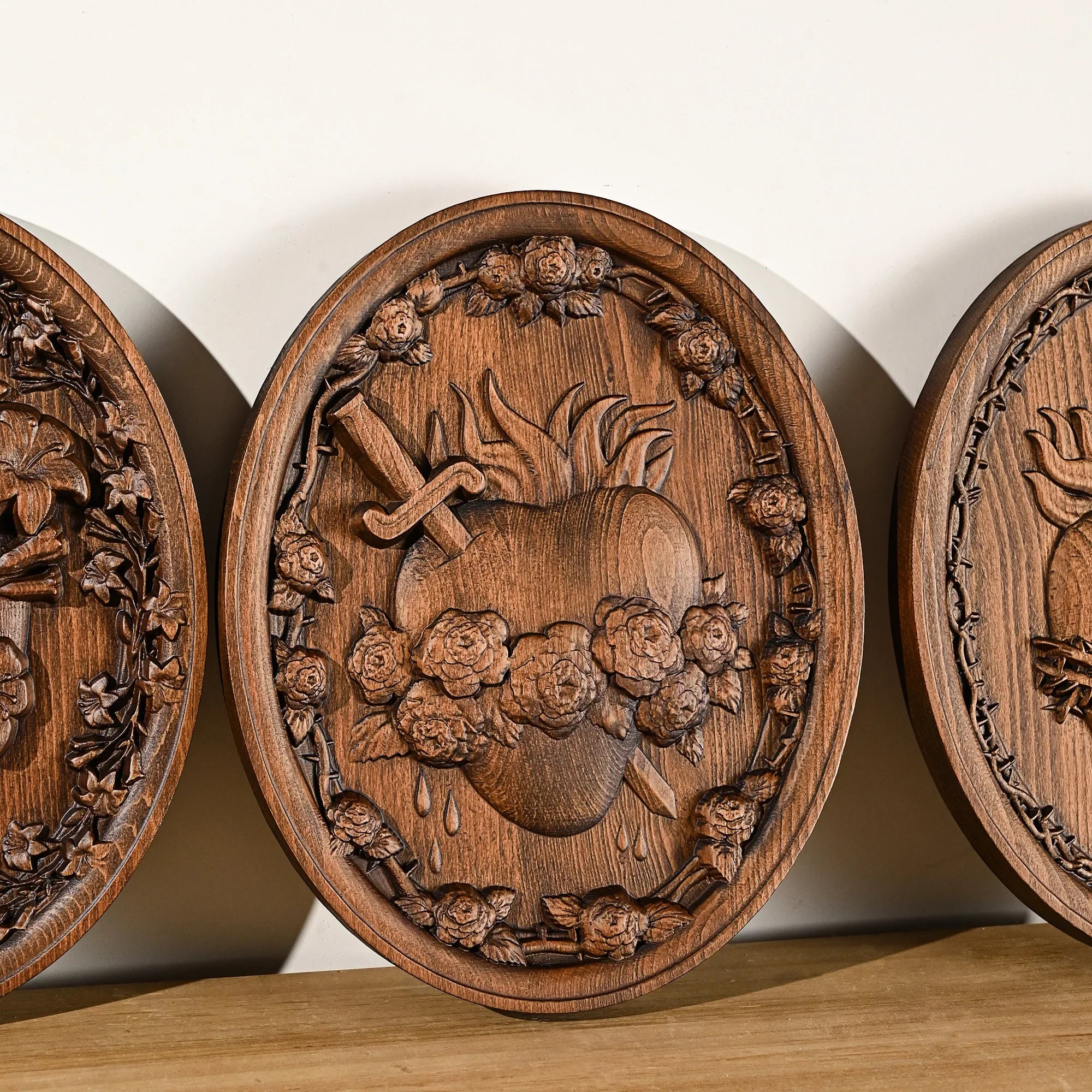 Sacred Hearts Sculptures in Wood-Viarello